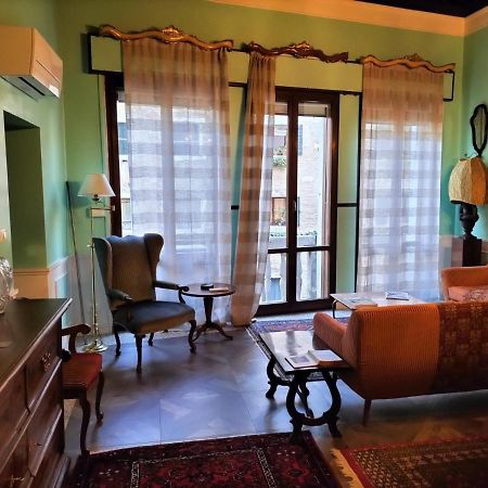 Luxury Apartment Near Rialto Bridge Venesia Bagian luar foto
