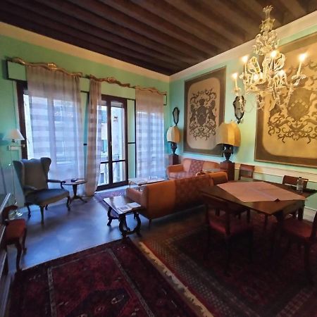Luxury Apartment Near Rialto Bridge Venesia Bagian luar foto