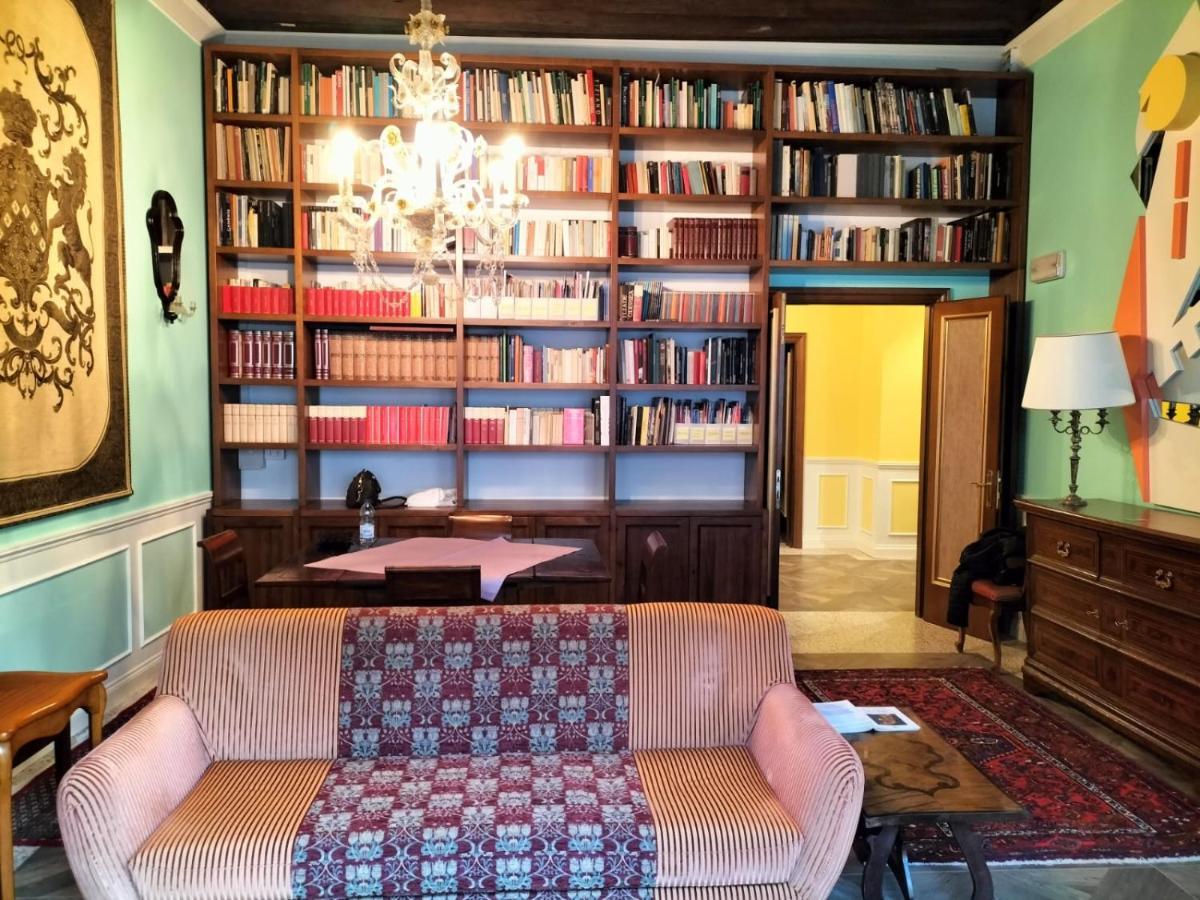 Luxury Apartment Near Rialto Bridge Venesia Bagian luar foto