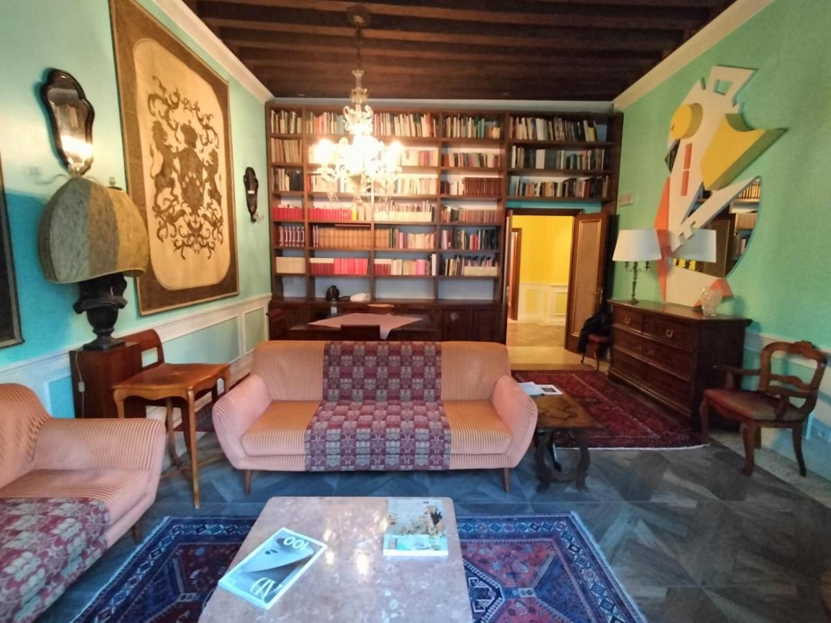 Luxury Apartment Near Rialto Bridge Venesia Bagian luar foto