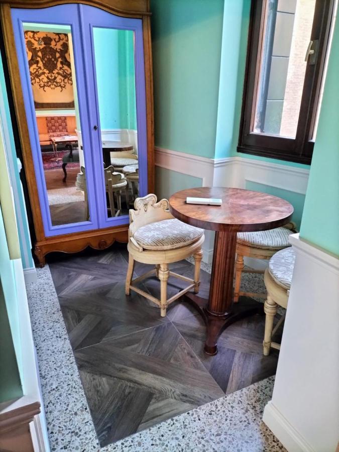 Luxury Apartment Near Rialto Bridge Venesia Bagian luar foto
