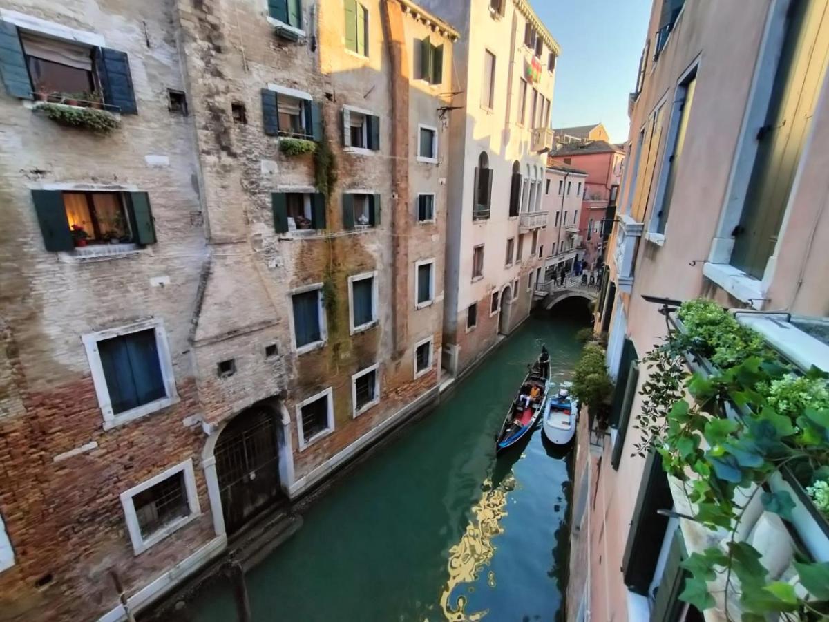 Luxury Apartment Near Rialto Bridge Venesia Bagian luar foto