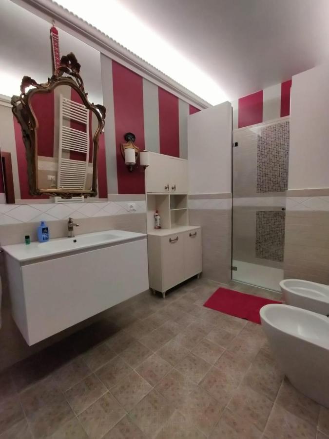 Luxury Apartment Near Rialto Bridge Venesia Bagian luar foto