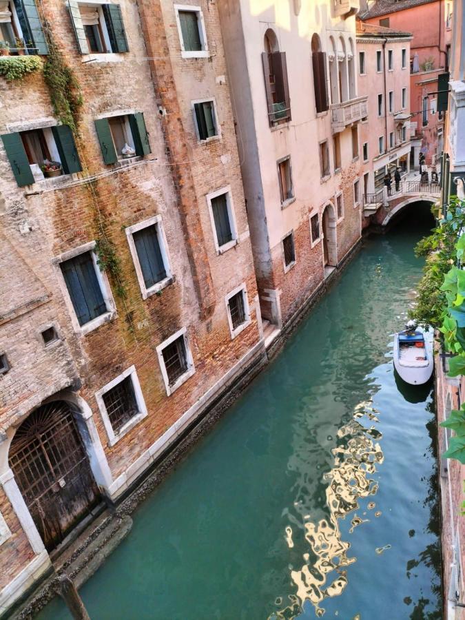 Luxury Apartment Near Rialto Bridge Venesia Bagian luar foto
